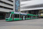 Be 6/8 Combino 314, auf der Linie 2, bedient am 18.11.2024 die provisorische Haltestelle am Messeplatz.