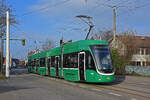 Be 4/6 Flexity 6001, auf der Linie 3, fährt am 18.01.2025 zur Endstation in Birsfelden.