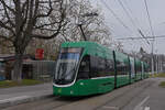 Be 6/8 Flexity 5037, auf der Linie 2, fährt am 18.02.2025 bei der Haltestelle Eglisee ein.