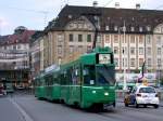 496 (Linie14) mit Zielangabe Dreirosenbrcke ist schon zeitig in der Frh auf der mittleren Rheinbrcke unterwegs; 080901