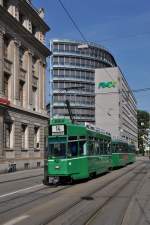 Be 4/4 498 zusammen mit dem B 1491 S und dem B 1461 auf der Linie 14 am Aeschenplatz. Die Aufnahme stammt vom 07.09.2014.