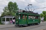 Be 2/2 215 auf einer Extrafahrt macht einen kleinen Halt auf dem Bruderholz. Die Aufnahme stammt vom 24.05.2015.