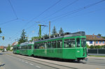 Doppeltraktion, mit dem Be 4/4 499, dem B 1506 S und dem be 4/4 476, auf der Linie 3, verlassen die Endstation in Birsfelden. Die Aufnahme stammt vom 07.08.2016.