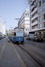 Zürich VBZ Tramlinie 2 (SIG/MFO/SAAS Be 4/6 1616) Seefeldstrasse am 27. Juli 2006. - Scan eines Farbnegativs. Film: Kodak FB 200-6. Kamera: Leica C2.