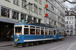 Ce 4/4 1350 + C 679 beim Bhf. Stadelhofen am 21.12.2014.