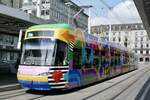 VBZ Cobra Be 5/6 3056 mit Vollwerbung ZVV Gemeinsam vorwärts am 18.5.23 beim Hauptbahnhof Zürich.