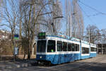 Be 4/8 2121 in der Wendeschleife Hardturm in Zürich am 12.02.2023.