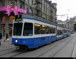 VBZ - Be 4/8 2114 + Be 2/4 2433 unterwegs auf der Linie 7 in Zürich am 2024.12.21