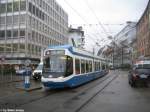 Mein 1000. Bahnbild soll eine Vernderung resp. ein Blick in die Zukunft darstellen. Es zeigt am 1.12.09 die Cobra 3017 bei der Haltestelle Kalkbreite auf der Linie 2! Dadurch hat die VBZ nun auch die letzte Mirage Diktatur gestrtzt, und die Altstettemer haben nun einerseits ein modernes und anderseits ein niederfluriges Tram in ihrer Nhe.