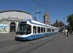 Be 5/6 Cobra mit der Betriebsnummer 3020 auf der Linie 14 am Hauptbahnhof Zrich.