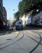 Zrich VBZ Tram 10 (Be 4/4 1372) Weinbergstrasse / Central im August 1986.