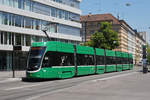 Be 6/8 Flexity 5005, auf der Linie 6, bedient die Haltestelle Gewerbeschule.