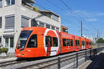 Be 6/8 Flexity 5003 mit der Sunrise Werbung, auf der Linie 14, fährt am 17.07.2022 zur Abfahrtshaltestelle in Pratteln.