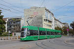 Be 6/8 Flexity 5043, auf der Linie 6, fährt am 22.09.2022 bei der Haltestelle Morgartenring ein.