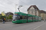 Be 6/8 Flexity 5031, auf der Linie 6, überquert am 27.05.2024 die Mittlere Rheinbrücke.