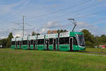 Be 6/8 Flexity 5008, auf der Linie 14, fährt am 30.09.2024 zur Haltestelle Lachmatt. Aufnahme Muttenz.