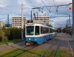 Linie 7 Wagennummer 2036 beim Bahnhof Stettbach. Datum: 2. 10. 2021