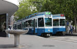 Be 4/8 2121 und Be 4/6 2032 am Bellevue am 26.07.2022.