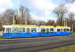 Be 4/8 259 der Baselland Transport AG. Dieser Wagen fuhr lange Zeit unter anderem auf der Strecke der einstigen Birsigtalbahn BTB nach Rodersdorf (heute Teil der BLT Tramlinie 10). 2014 wurde der vorher gelbe Wagen als Erinnerung in den Farben der Birsigtalbahn getrichen. Zum Glück steht unter allen Ziffern  2  (für Zweite Klasse) der Vermerk  Nichtraucher . Eglisee, 7.Dezember 2021    