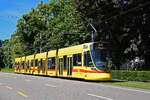 Be 6/10 Tango 184, auf der Linie 10, fährt am 08.07.2024 zur Haltestelle am Aeschenplatz. Aufnahme Basel.