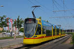 Be 6/10 Tango 154, auf der Linie 11, fährt am 15.07.2024 zur Haltestelle M-Parc. Aufnahme Basel.