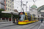 Be 6/10 Tango 171, auf der Linie 11, bedient am 16.09.2024 die Haltestelle Bahnhof SBB.