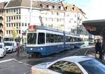 Linie 2 Nr. 2043  Rennweg  beim Albisriederplatz. Dieser Wagen fährt nur selten auf der Linie 2. Datum: 27. 10. 2020