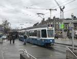 Linie 4 Wagennummer 2010 „Wipkingen“ beim Bahnhofquai.