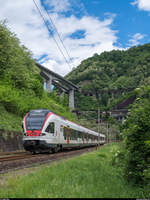 TILO FLIRT RABe 524 110 am 14. Mai 2017 als RE Erstfeld - Bellinzona in der Biaschina.