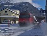 Unverkennbar ein Nachschuss...
Schnee auf wirbelnd schieb eine SBB Re 460 nach dem Verlassen des Gotthard Tunnels in Airolo ihren IC 21 10667 in Richtung Lugano. Der Zug verkehrt von Basel SBB nach Lugano.  

21. Januar 2025