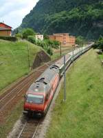 Re 460 094 mit EC bei Faido am 07.06.2008