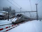 Bewhrungsprobe fr diesen ETR 610 ohne Nummer im Schnee bei Faido am 10.12.2008.Der Zug war bereits im Einsatz fr Passagiere.