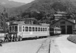 TPC/ASD/BLT: Im August 1984 wurde der Bt 22, ehemals BLT, mit dem ABFe 4/4 1 vom Bahnhof Aigle zum ASD-Depot Aigle überführt. Die letzten Meter musste das  NEUALTE  ASD Fahrzeug vom ASD-Personal in das Depot geschoben werden. Noch immer trägt der Bt 22 den blauen Anstrich mit der BLT-Anschrift. Durch die Umstellung der BLT von Bahn- auf Strassenbahnbetrieb wurden verschiedene BLT-Fahrzeuge überzählig. Ein grosser Teil dieser Motor- und Steuerwagen wurde damals von der ASD und der AOMC übernommen, wo sie noch im Jahre 2015 im täglichen Einsatz stehen.
Foto: Walter Ruetsch