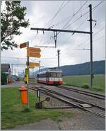 Der transN (ex cmn) BDe 4/4 N° 6 ist als R22 315 auf dem Weg von La Chaux-de-Fonds nach Les Ponts de Martel.