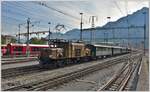 Ge 6/6 I 615 mit Extrazug zur Generalversammlung RhB in Versam-Safien bei der Ausfahrt in Chur. (02.06.2017)
