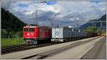 5257 mit der Ge 6/6 II 707  Scuol  erreicht den Bahnhof Ilanz.