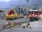 Dienstfahrzeug 9918 und Ge 4/4 II No 632  Zizers  begegnen sich am 10.07.2005, dem letzten Tag im alten Arosaareal des Bahnhofs Chur.