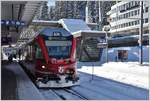 R1436 mit Allegra ABe 8/12 3505 in Arosa.