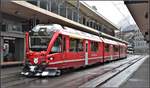 R1429 nach Arosa mit ABe 8/12 3501 steht abfahrbereit an Gleis 2 in Chur.