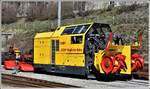 Spurpflug Xk9191 und Schneeschleuder X rot mt 95401 in Chur Sans.