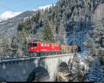 RhB Ge 6/6 II 705 mit Güterzug Landquart - Samedan am 28. November 2018 auf dem Albulaviadukt I.