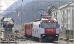 RE1152 aus St.Moritz mit Ge 4/4 III 650  Seewis-Valzeina  fhrt in Samedan ein. Der linke Streckenast fhrt nach Pontresina. (23.04.2009)