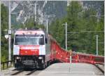 RE 1125 nach St.Moritz mit Ge 4/4 III 650  Seewis-Valzeina  fhrt in Preda ein. (18.06.2009)