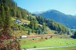 RhB Schnellzug 544 von St.Moritz nach Chur am 16.10.1999 Ausfahrt Bergn mit E-Lok Ge 4/4III 649 - FO B - FO B - B - A 1244 - A 1240 - B 2364 - B 2293 - B 2448 - D 4209.