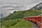 UNESCO Welterbetag bei der RhB. Unterwegs Richtung Engadin mit dem RE1117 gegenüber von Latsch bei Bergün. (12.06.2016)