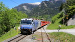 Albula-Schnellzug mit Ge 4/4 649  Lavin  aus St. Moritz durchfährt die Station Sils. (21.05.2016)
