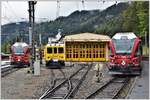 ABe 8/12 3507, Xe 4/4  23201 und ABe 8/12 3508 in Poschiavo. Wegen Lawinengefahr war die Strecke an diesem Morgen nach St.Moritz unterbrochen und die Fahrzeuge arbeitslos. (27.04.207)