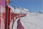 R1625 nach Tirano mit ABe 4/4 III 52  Brusio  und 56  Corviglia zwischen Bernina Lagalb und Ospizio Bernina. (30.11.2019)