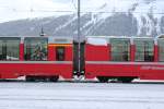 Zwei abgestellte BerninaExpress-Wagen in St. Moritz. 08.02.2014 