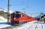 RhB - Regioexpress 1236 von nach Landquart am 15.12.2007 Ausfahrt Scuol mit E-Lok Ge 4/4 II 612 - D - 3x B - A - B 2383 - AB
